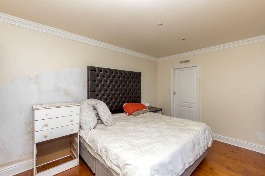 8 Bedroom Property for Sale in Walmer Estate Western Cape